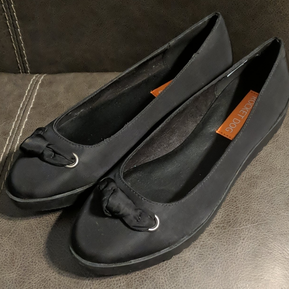 NEW Rocket Dog Flats NEW